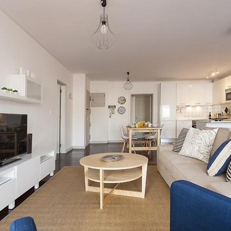 Joivy Superb 1-Bed Apt With Workspace And Terrace, Close To Avenida Da Liberdade リスボン エクステリア 写真