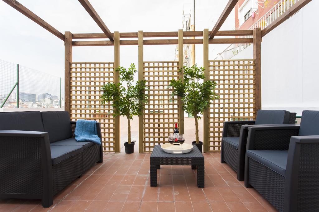 Joivy Superb 1-Bed Apt With Workspace And Terrace, Close To Avenida Da Liberdade リスボン エクステリア 写真