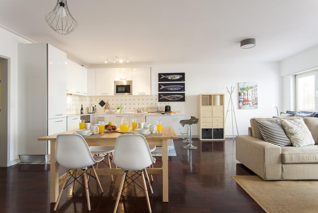 Joivy Superb 1-Bed Apt With Workspace And Terrace, Close To Avenida Da Liberdade リスボン エクステリア 写真