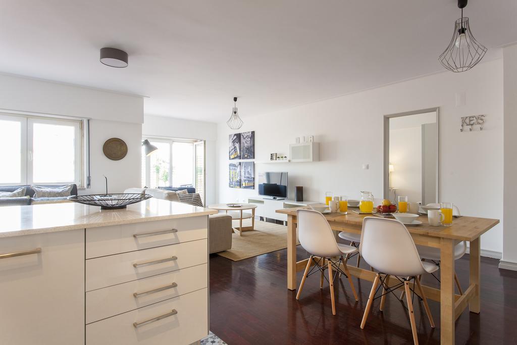 Joivy Superb 1-Bed Apt With Workspace And Terrace, Close To Avenida Da Liberdade リスボン エクステリア 写真